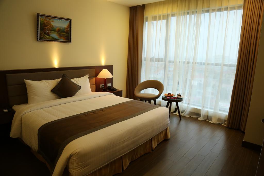 Muong Thanh Grand Quang Tri Hotel Room photo